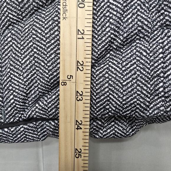 Lands End Womens Down Puffer Vest Small Herringbone Quilted Lightweight Outdoors - Picture 5 of 8